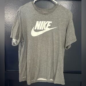 Nike tee